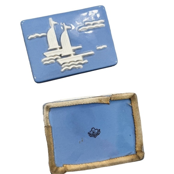 Vintage Blue White Trinket Box Sailing Ships Japan - Picture 3 of 9